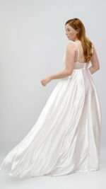 Sukienka ślubna   Satyna - obrazek 2