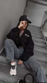 Bluza damska OLAVOGA TULIP czarna - obrazek 3